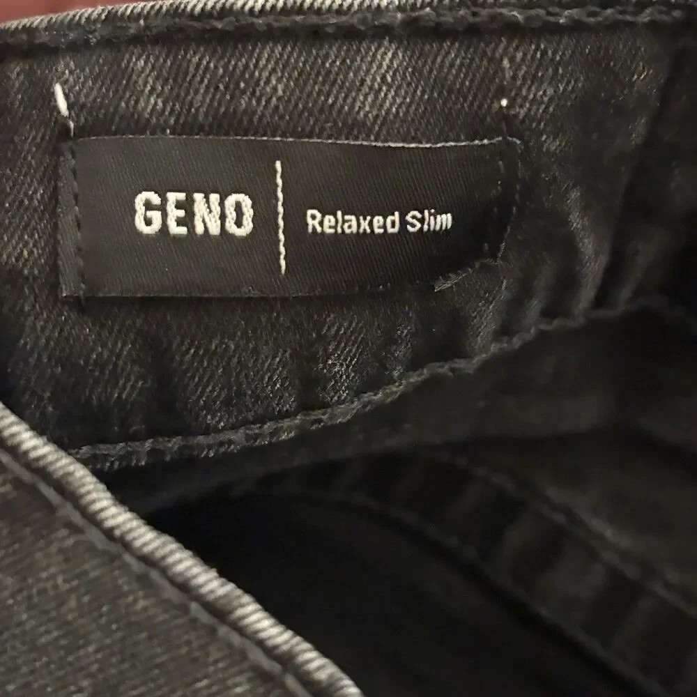 True Religion Jeans Mens 38x32 Black Geno Dark Relaxed Slim Stretch Dark Wash